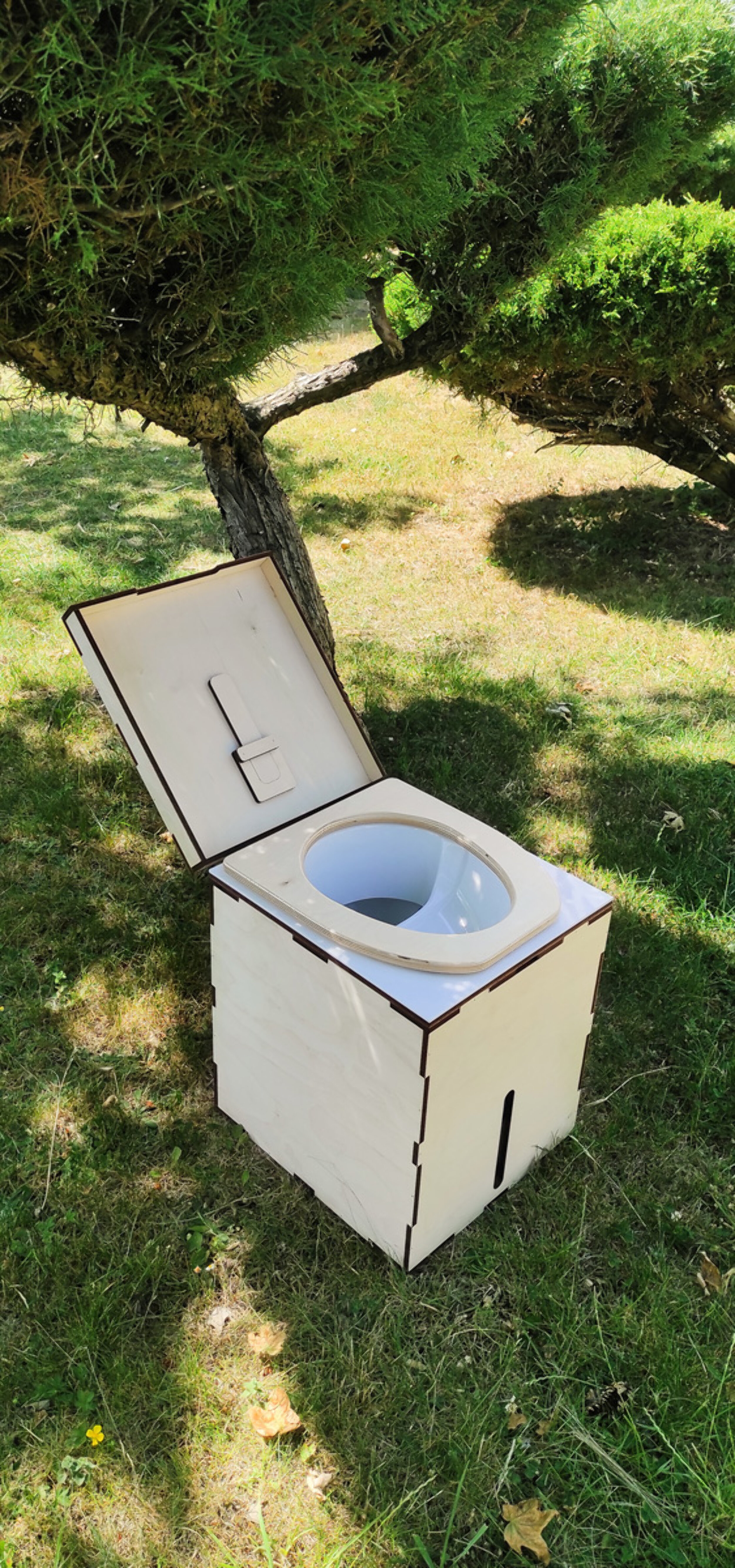 Our MiniLoo composting toilet with a white urine separator – fully assembled and ready for use